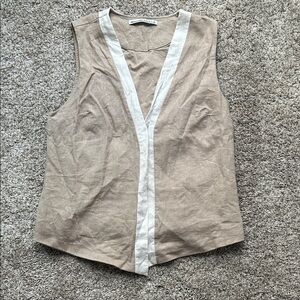 Abercrombie & Fitch Beige Sleeveless Blouse with White Accent
